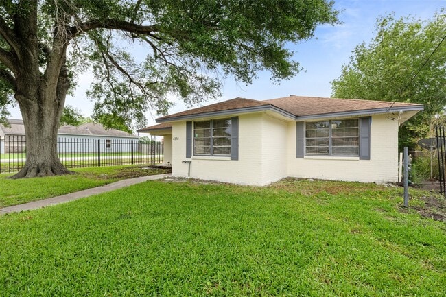 Foto del edificio - 4356 Phlox St