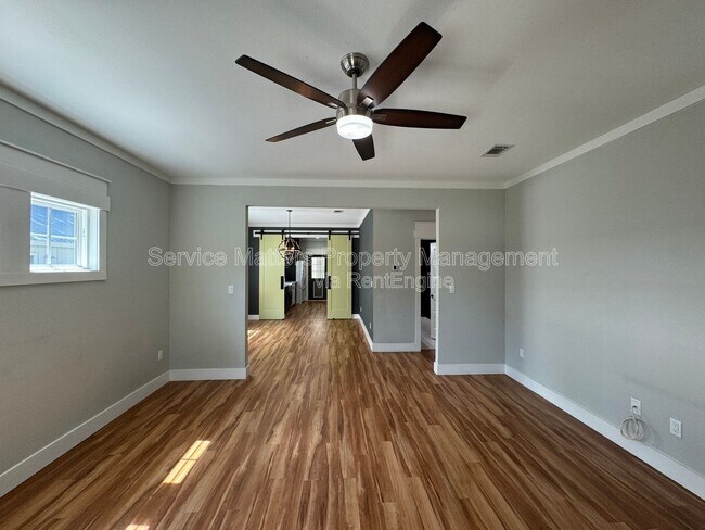 Foto del edificio - 1416 E Baars St