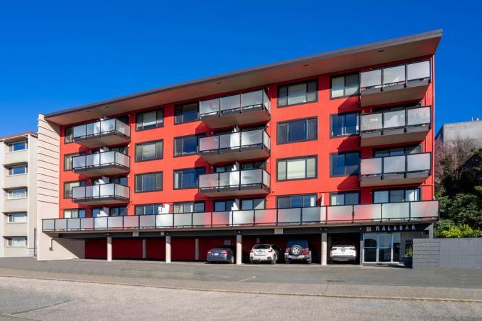 Primary Photo - 1 bedroom in Seattle WA 98102