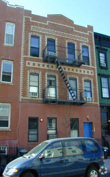 Primary Photo - 128 S 1st St
