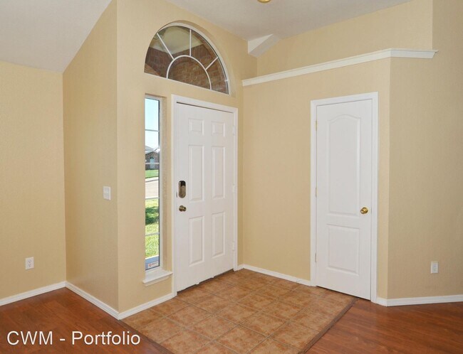 Building Photo - 4 br, 2 bath House - 1128 Pike Peak