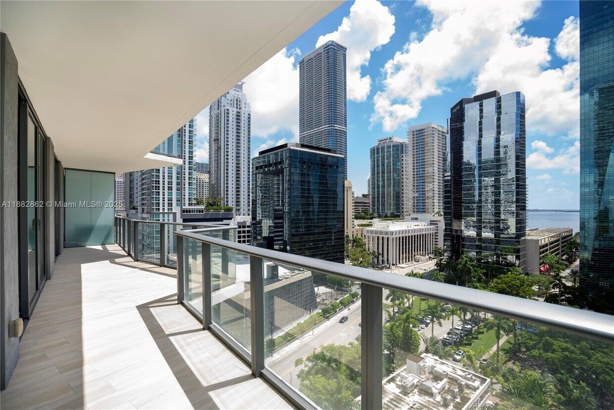 Foto principal - 1300 S Miami Ave