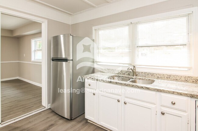 Foto del edificio - 4314 Aster Ave