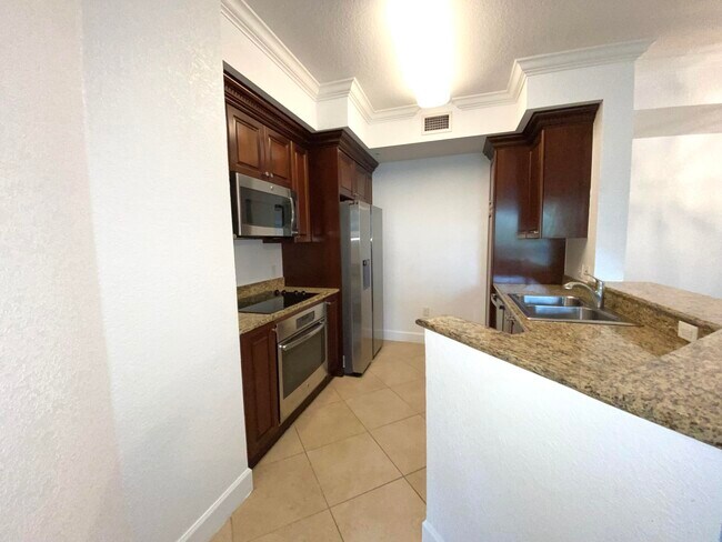Foto del edificio - 1690 Renaissance Commons Blvd