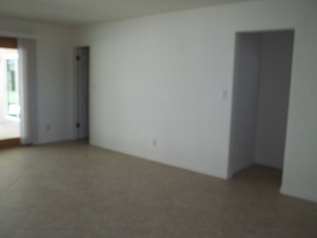 Foto del edificio - 2176 Farwell St