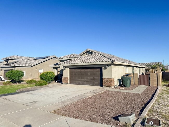 Foto del edificio - 8680 E 34th Ln