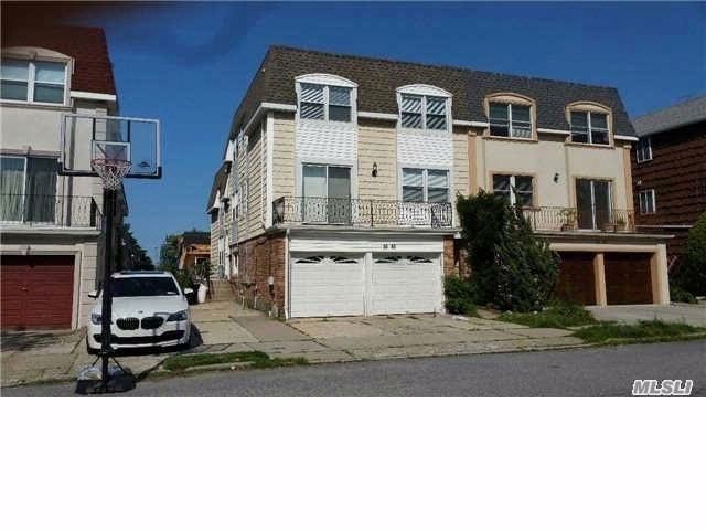 Primary Photo - 1561 216th St