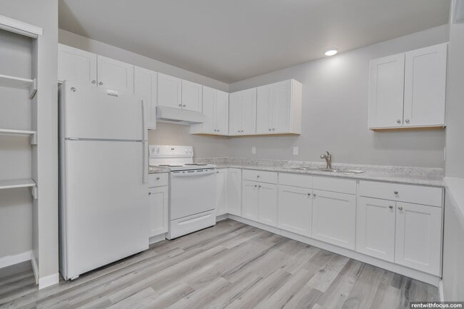 Building Photo - Appleblossom Ridge