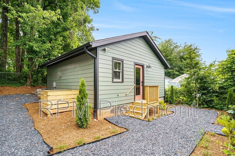 Foto principal - 1081 Hill St SE
