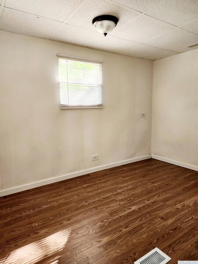 Building Photo - 452 Zach Hill Rd