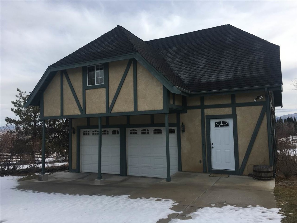 Foto principal - 11195 Vincent Ln