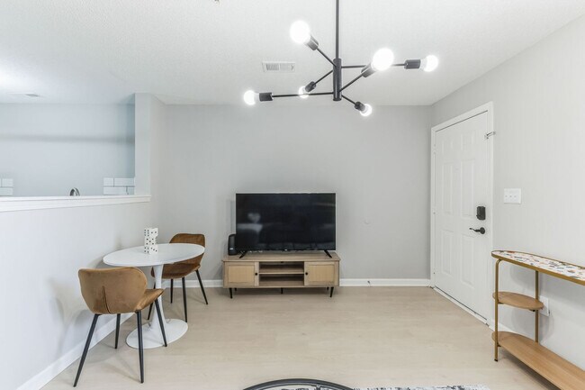 Foto del edificio - 3516 Carlson Bay Ct
