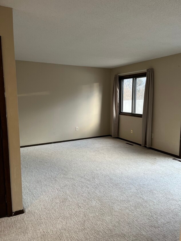 Building Photo - 911 40th St NW