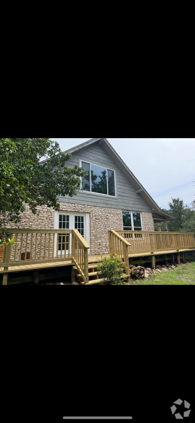 Building Photo - 549 Wheel Horse Cir