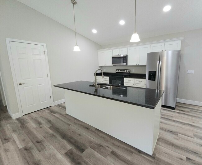 Building Photo - 8256 N Galena Ave