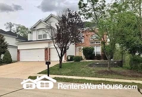 Foto principal - 1137 New Ballwin Oaks Dr