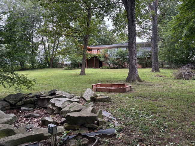 Building Photo - 2302 Haven Crest Dr