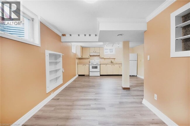 Building Photo - 185 Burlington St