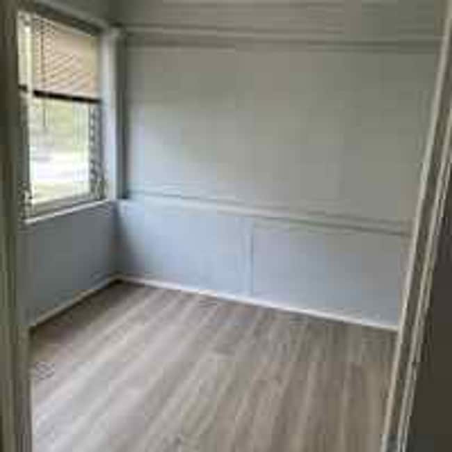 Building Photo - 612 26th St W