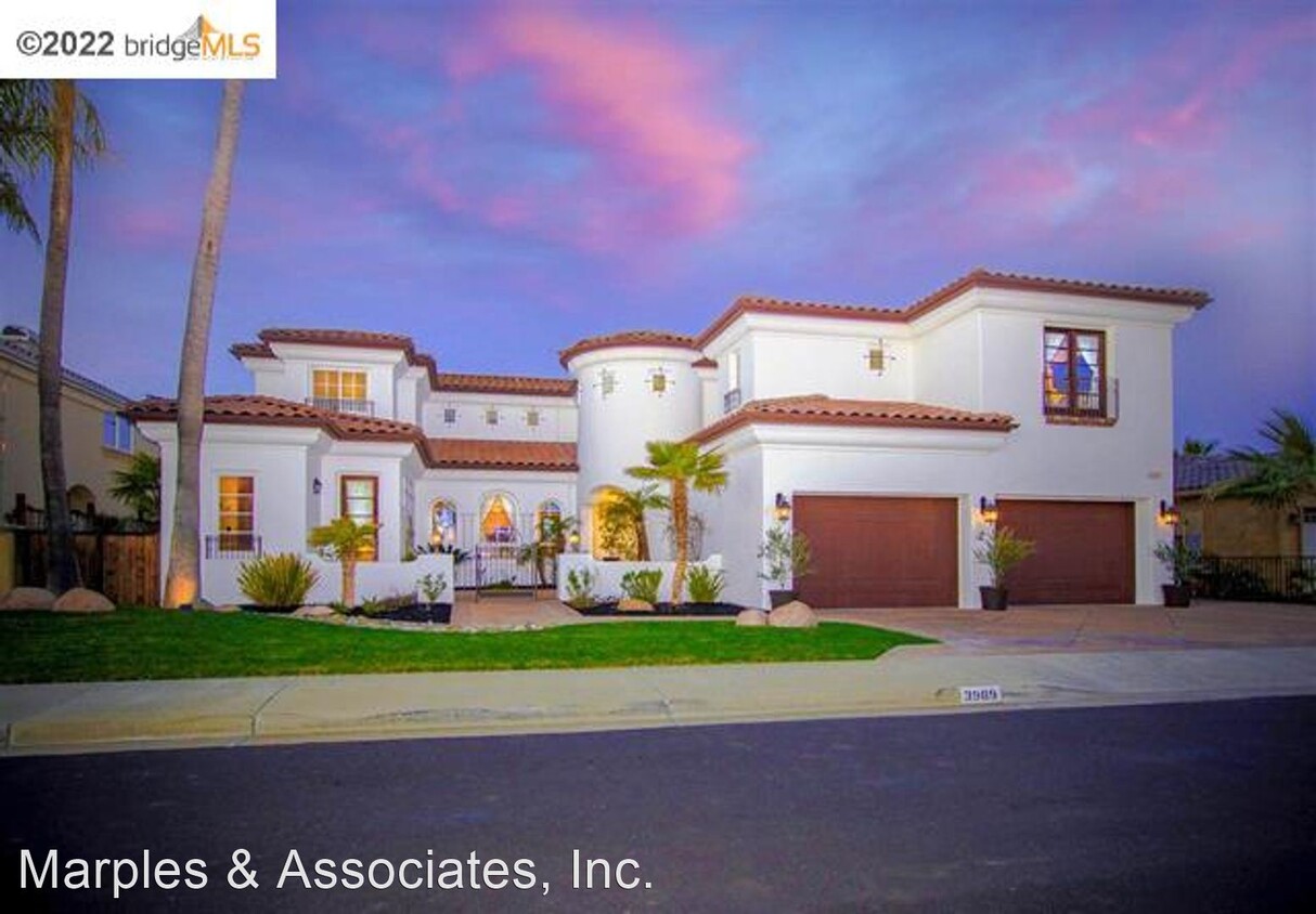 Foto principal - 4 br, 3 bath House - 3989 Bolinas Place
