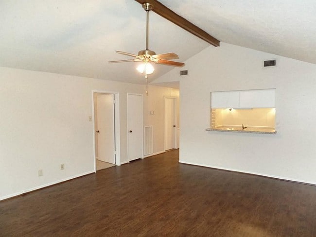 Building Photo - 8110 Amurwood Dr