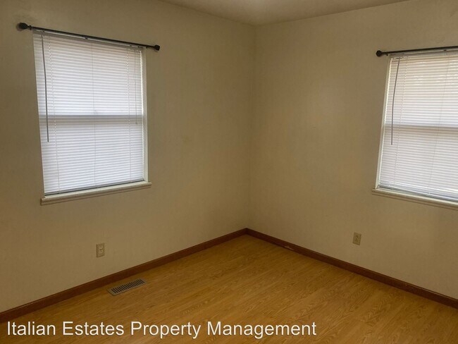 Building Photo - 3 br, 2 bath House - 501 St. 12th St.