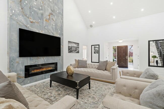 Foto del edificio - 8661 Craigston Ct