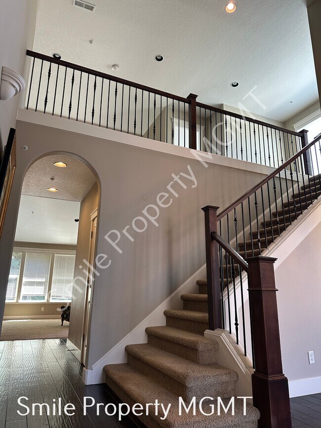 Foto del edificio - 5590 NW 132nd Ave