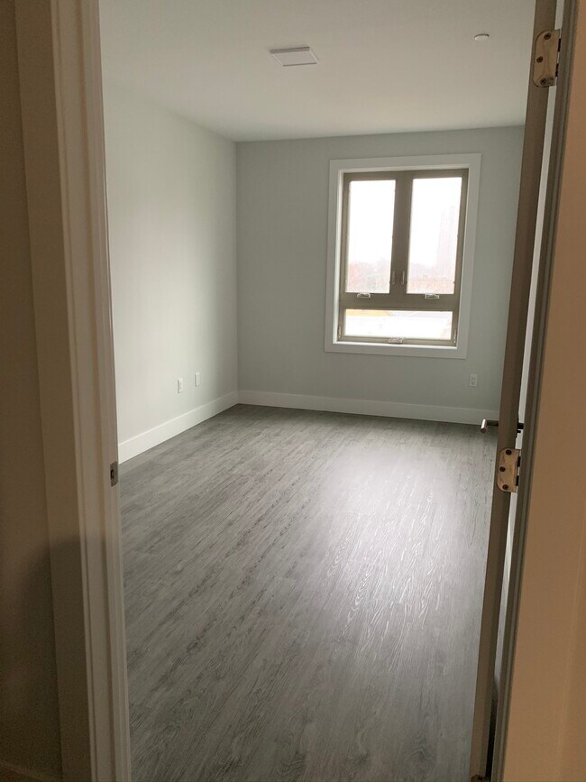 Dormitorio - 62 69th St