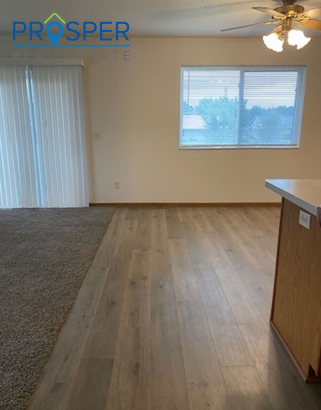 Building Photo - FO13353