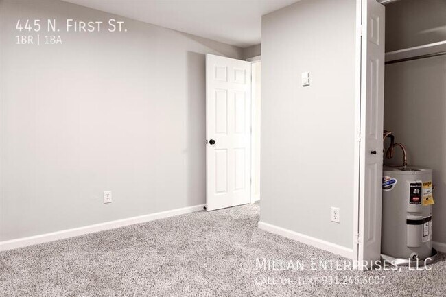Foto del edificio - 445 N. First Street