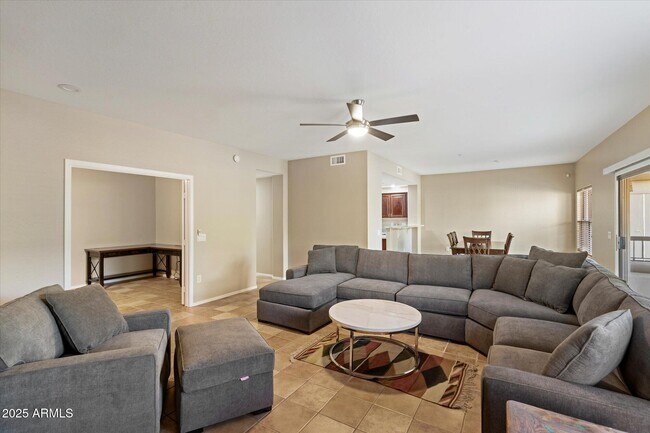 Foto del edificio - 19700 N 76th St