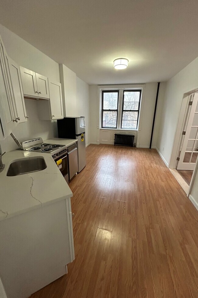 Foto del edificio - 276 W 71st St