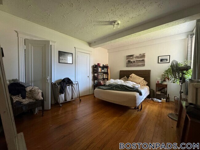 Foto del edificio - 475 Highland Ave