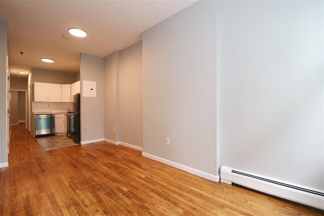 Building Photo - 108 Adams St