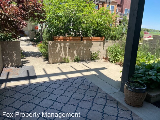 Building Photo - 4 br, 5 bath House - 3652 Pinedale Street #D
