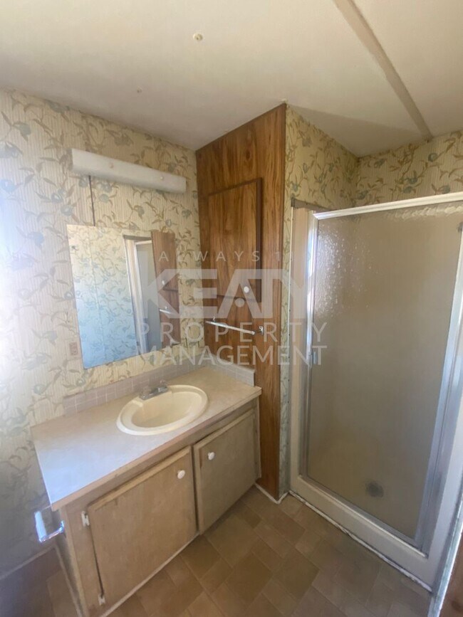 Building Photo - 2 Bedroom, 2 Bathroom Rental NOW Available!