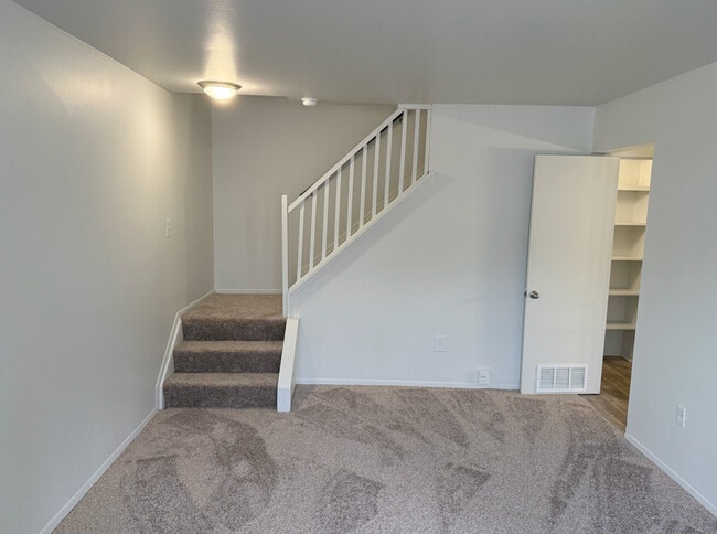 Building Photo - Century Square Townhomes