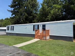 Building Photo - 109 Rainbow Ave