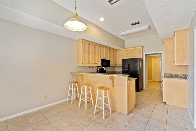Building Photo - BEAUTIFUL HOME IN GREAT LOCATION!