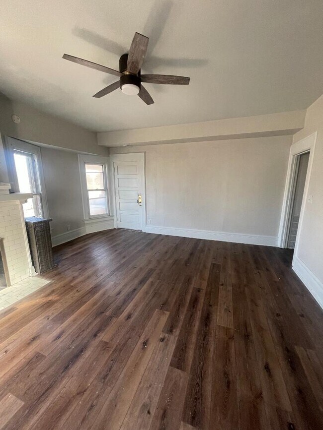 Foto del edificio - 2160 Glenwood Ave