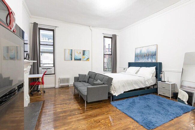 Building Photo - 233 Park Ave