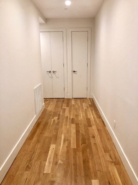 Foto del edificio - 1704 Ocean Avenue