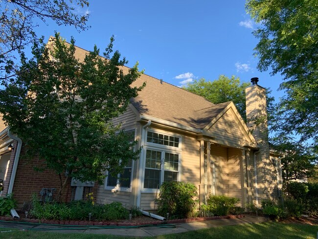 Building Photo - 189 Rob Roy CT
