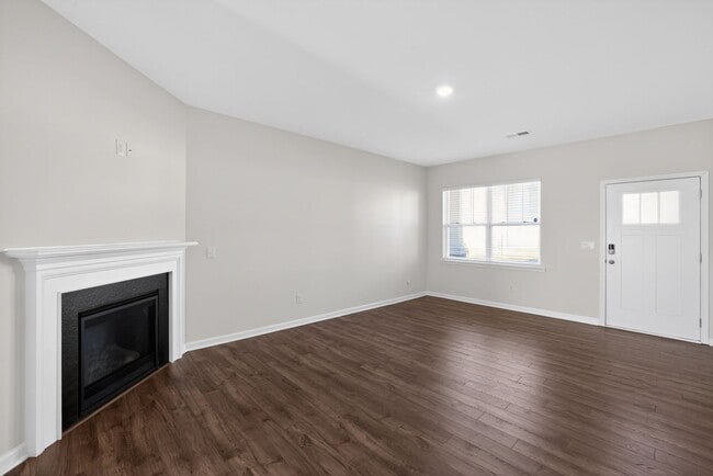 Foto del edificio - 105 Silicon Dr