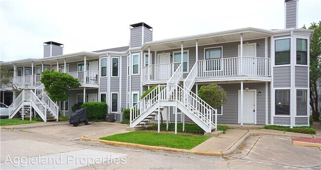 Building Photo - 1 br, 1 bath House - 4441 Old College Rd #...