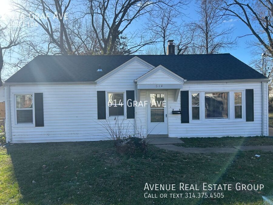 Foto principal - Charming 3-Bedroom Gem on Graf Ave – Cozy ...