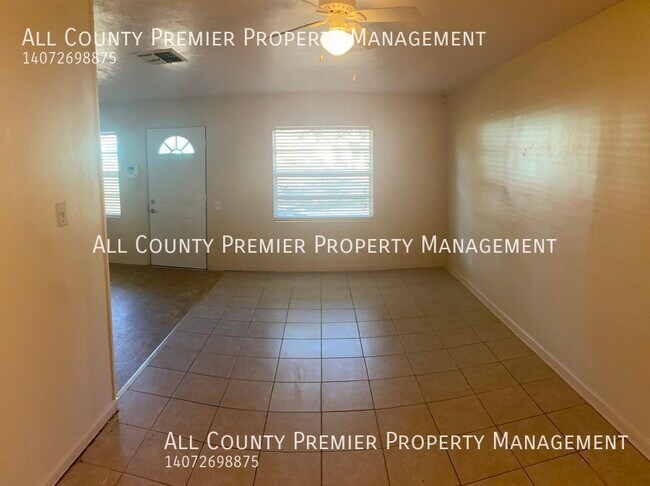 Building Photo - PENDING APPLICATION! Nice 3 Bedroom 2 Bath...