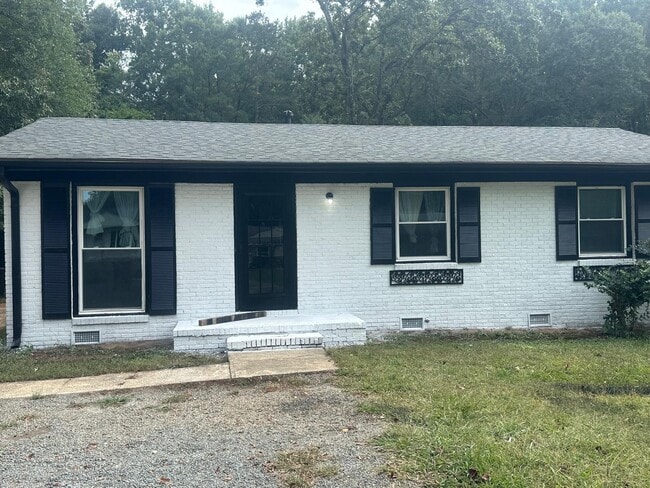 Building Photo - 924 Carrington Dr
