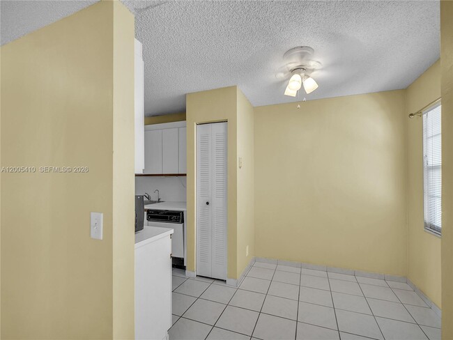 Foto del edificio - 12701 SW 13th St
